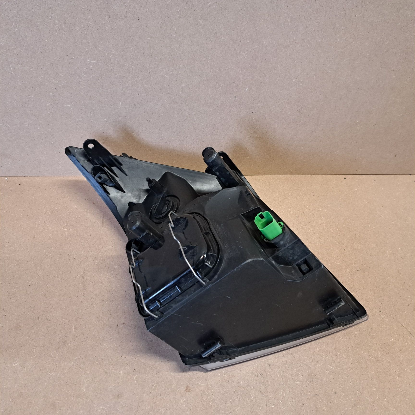 Lampa reflektor ford Transit lewy europa