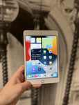 iPad mini 4 покоління 32gb Gold 7.9 планшет дитині для ігор. навчання