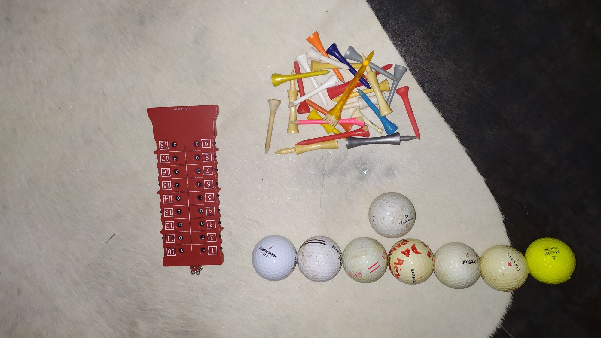 Conjunto golf  saco + 3 tacos+ bolas e acessórios