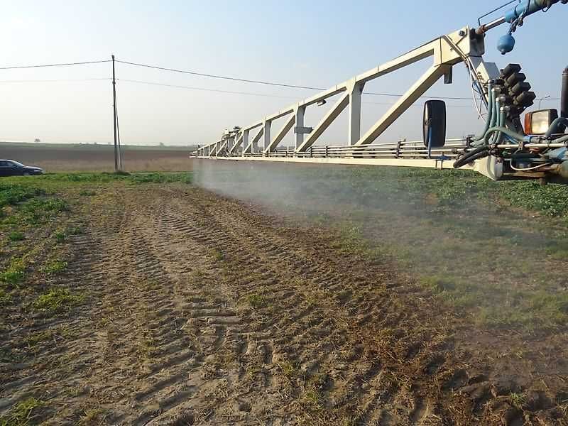 Opryskiwacz Matrot Maestria 15. Szerokość 36 m, 4200 l . MATROT