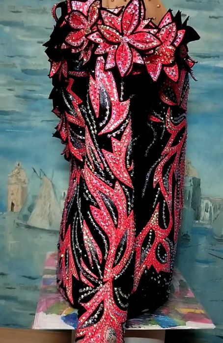 Купальник для художественной гимнастики