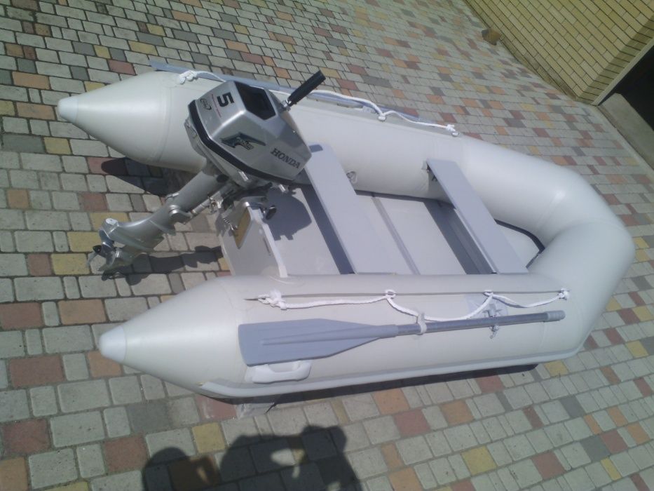 лодка Haris model M290 (M9.6)+мотор Honda 5л.с.(4-х тактный)