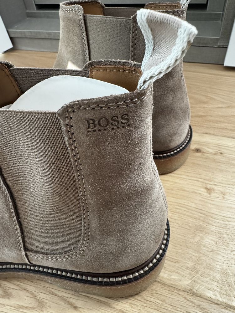 Botas, Botins Boss novas 40