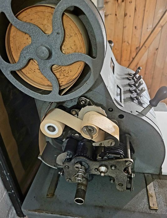 Piękna stara kasa National Berlin Fiskalna