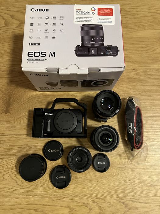 Canon EOS M + великий комплект