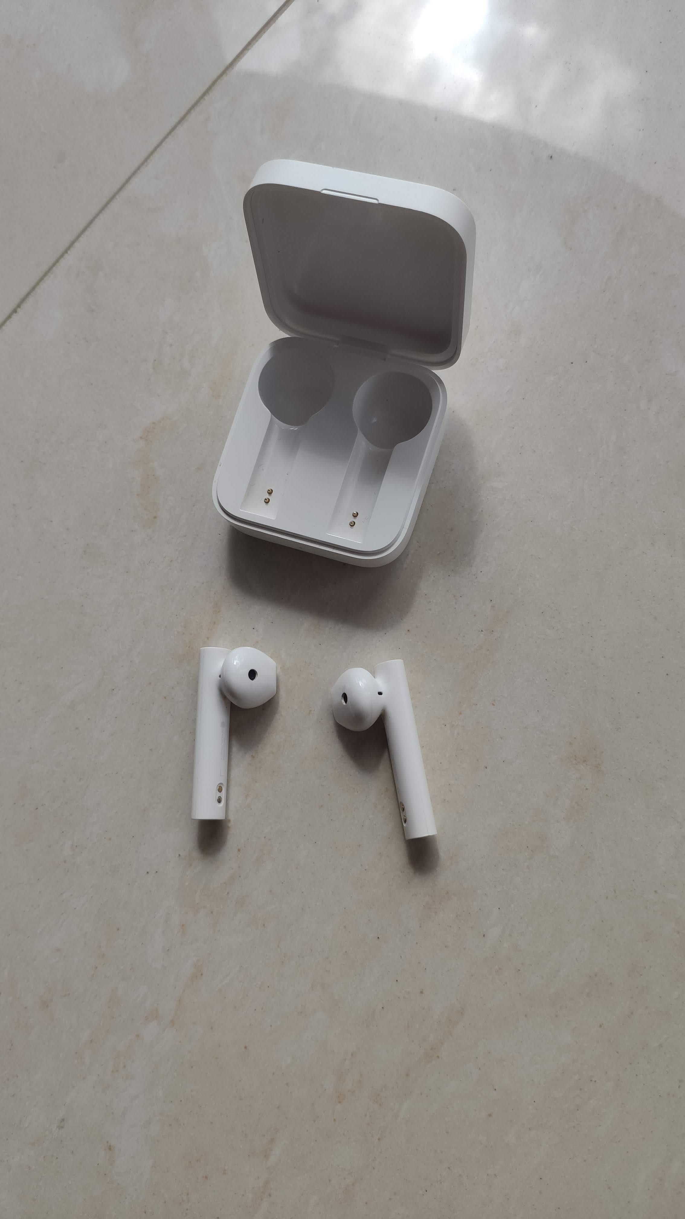 Słuchawki Xiaomi Mi True Wireless Earphones 2 Basic - stan bdb
