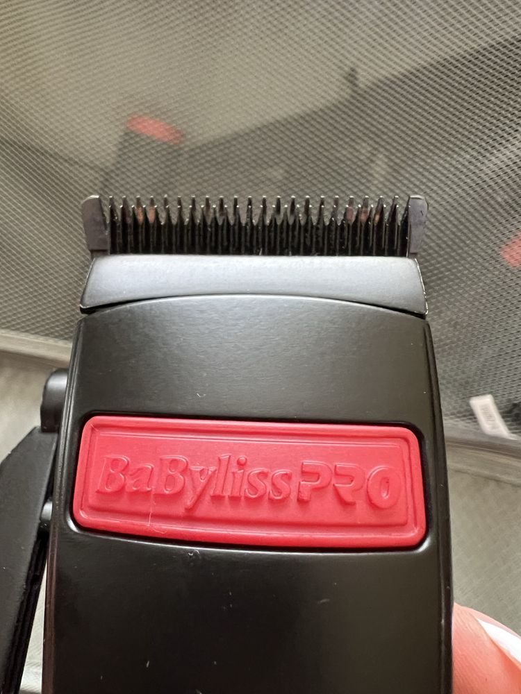 Продается машинка для стрижки babyliss
