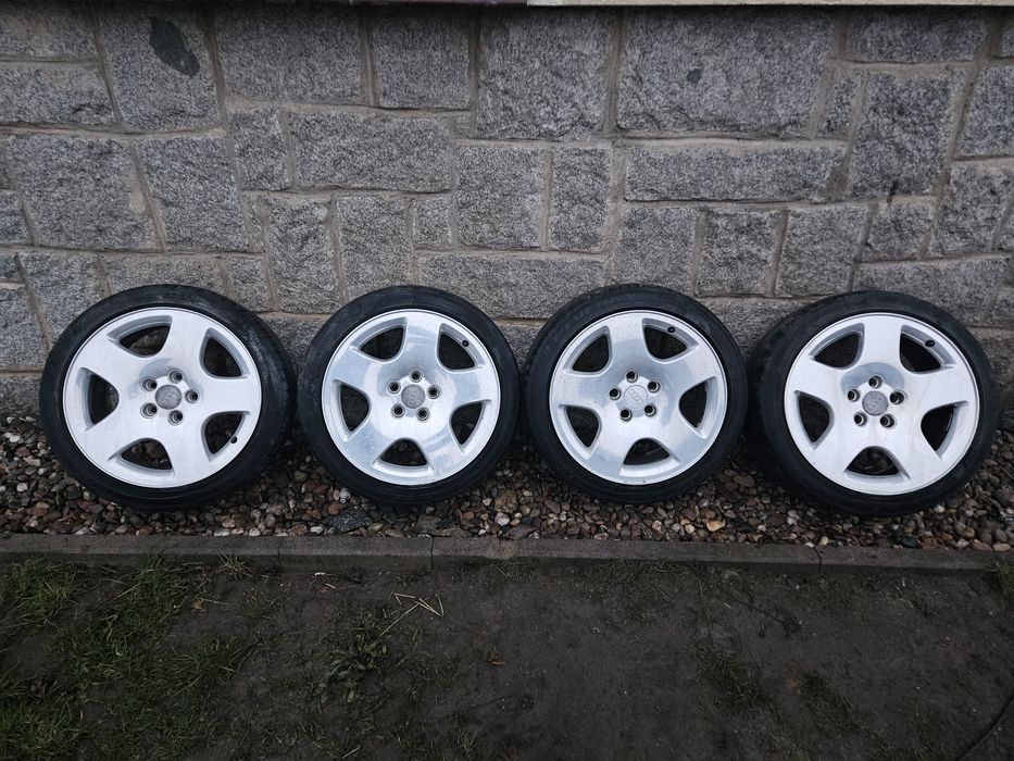 Felgi Koła Audi a4 b7 b6 b5 a6 c6 Alufelgi volkswagen Golf 215 45 r17