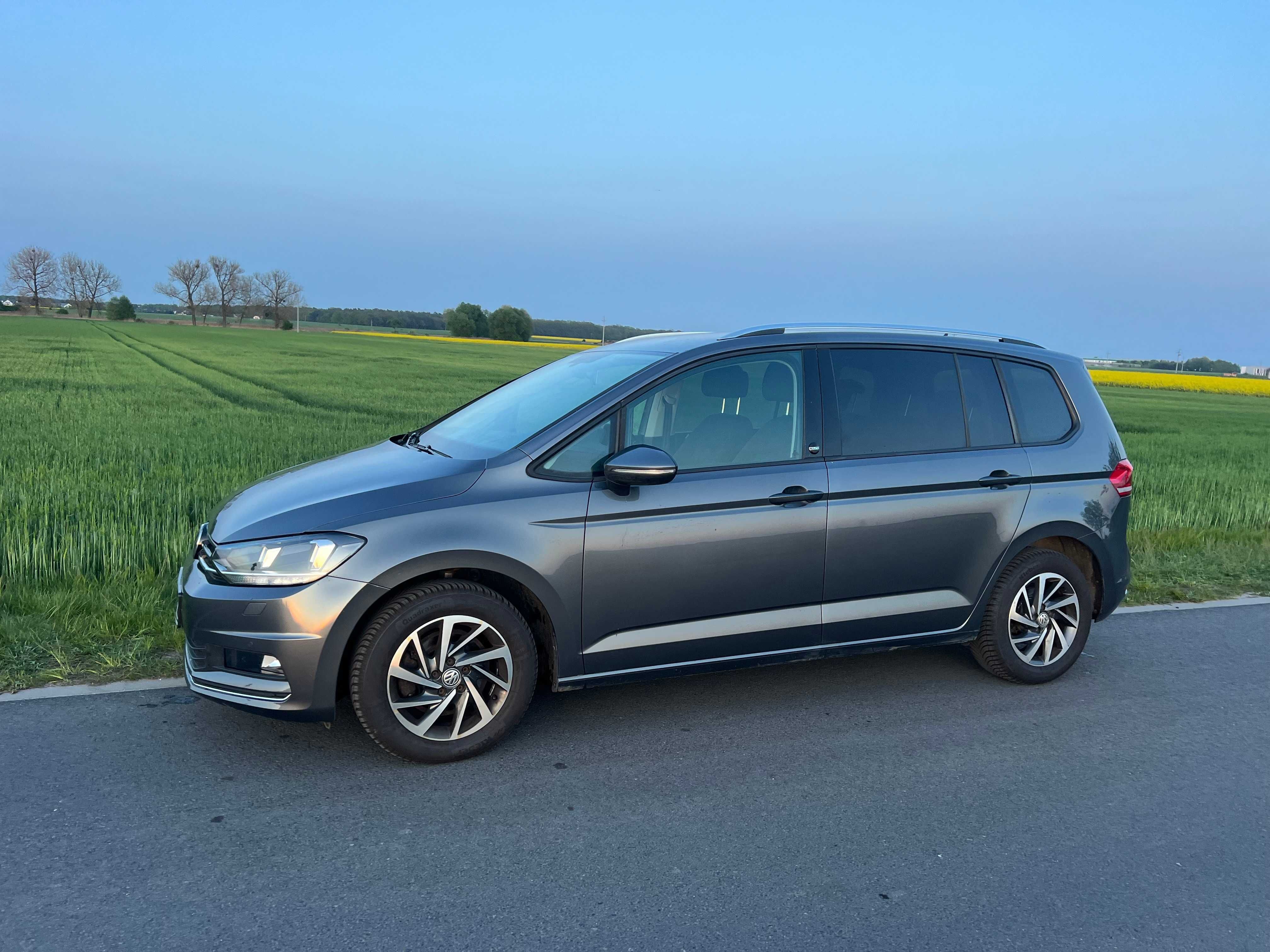 Volkswagen Touran 1.6tdi wersja SOUND