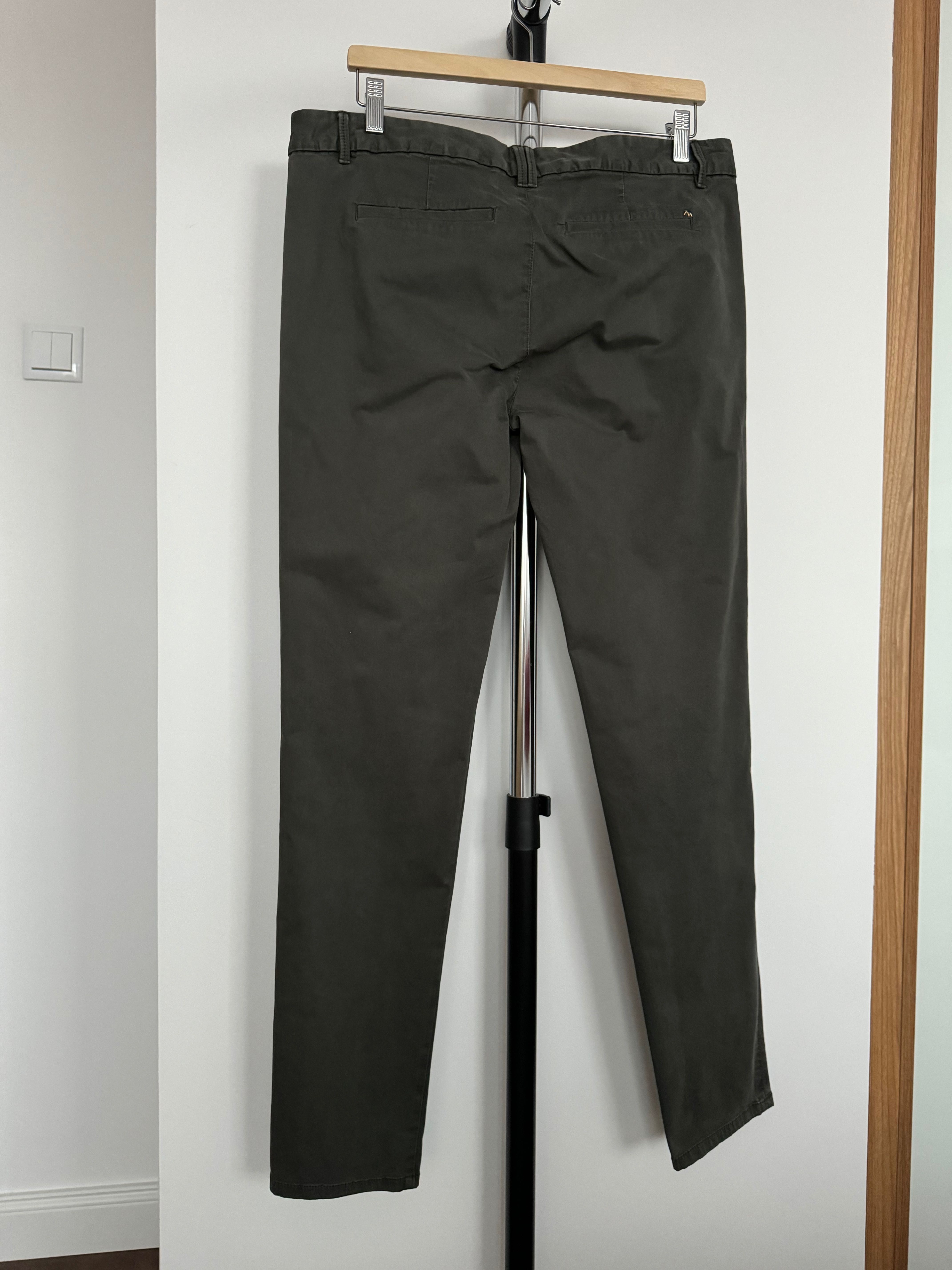 Spodnie Mexx, chino rozmiar 42, khaki