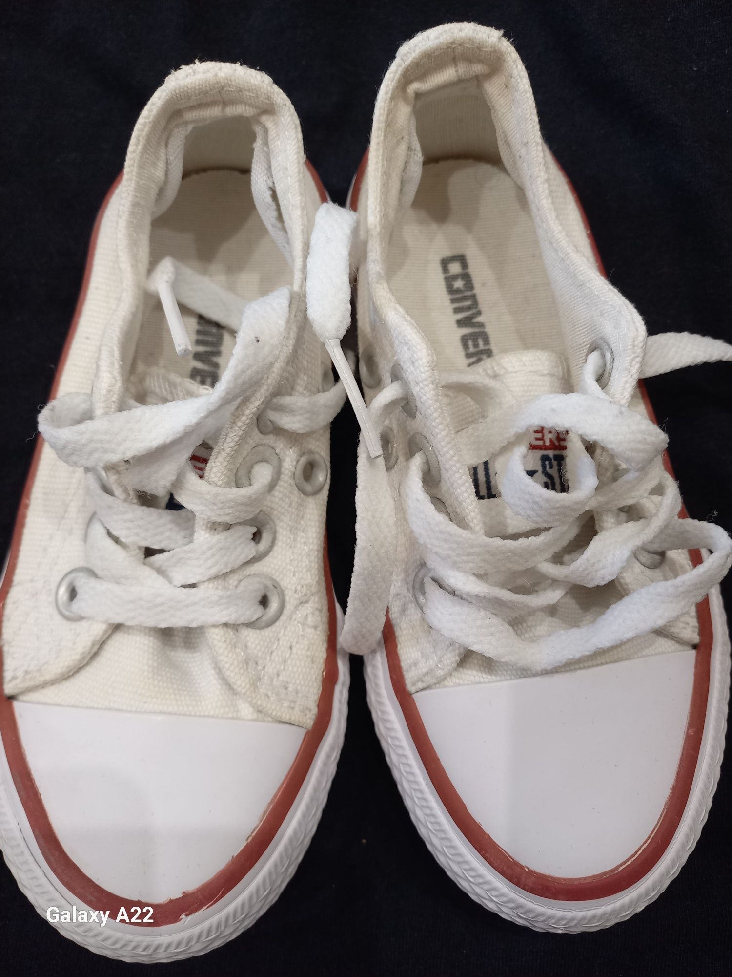 Детские converse 22-23 размер.