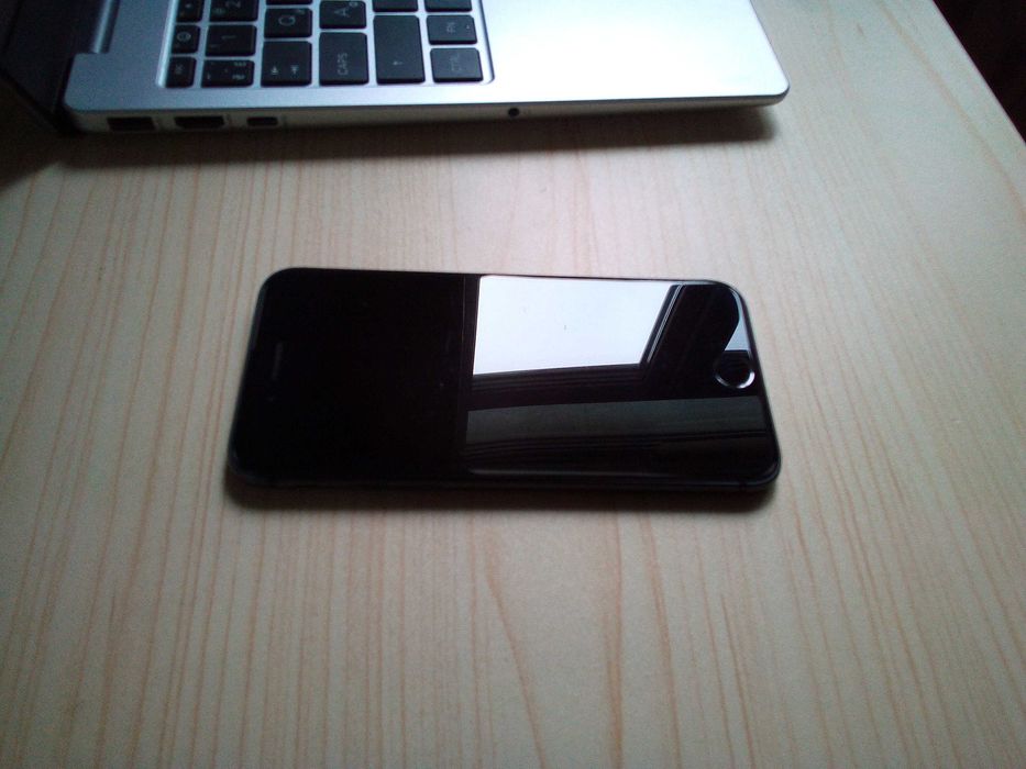 Iphone 8 64 гб , neverlock , оригінальний