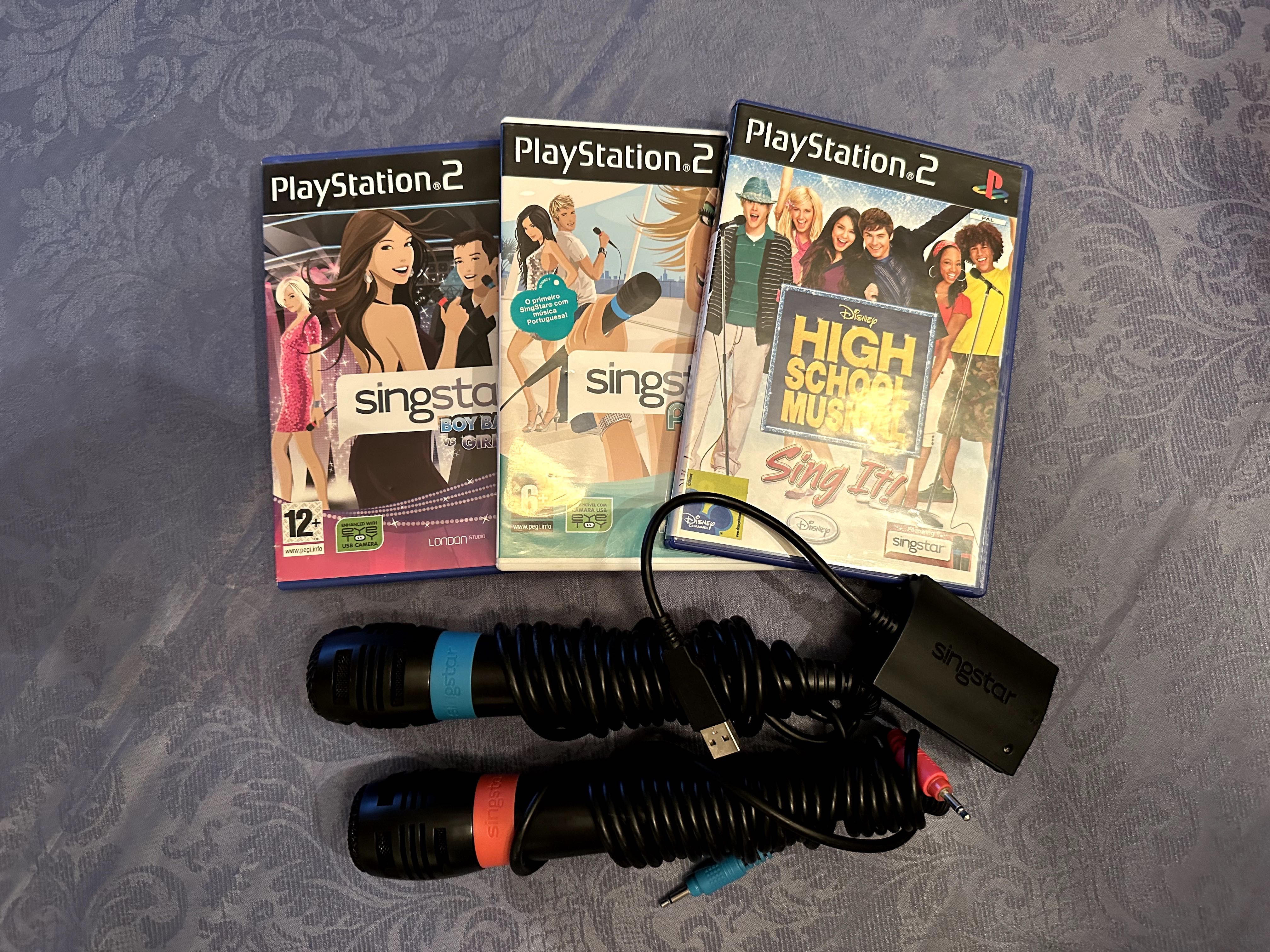 Jogos PlayStation 2 - Singstar+Buzz+Eye, c/ acessórios, barato!!