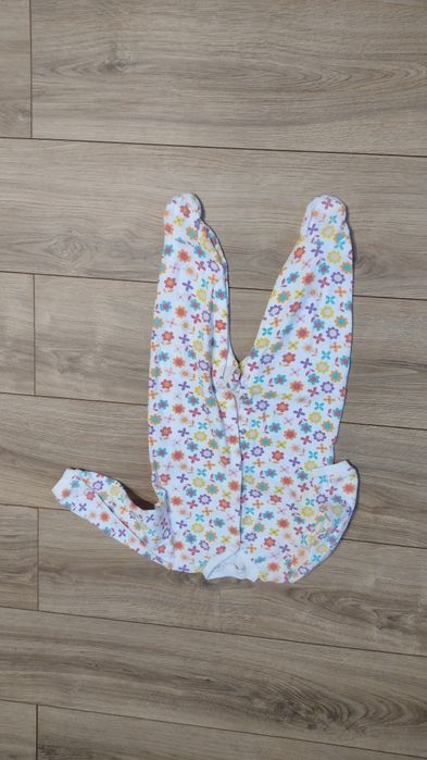 Śpiochy dla dziewczynki roz 80