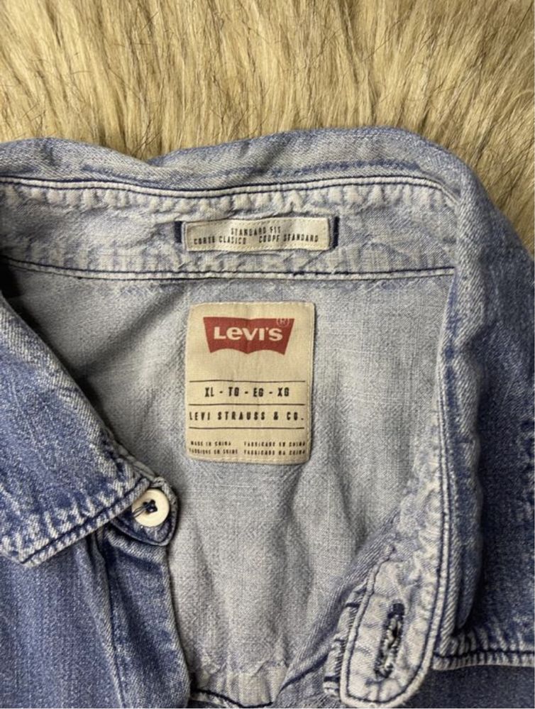 Джинсовая рубашка от Levi’s