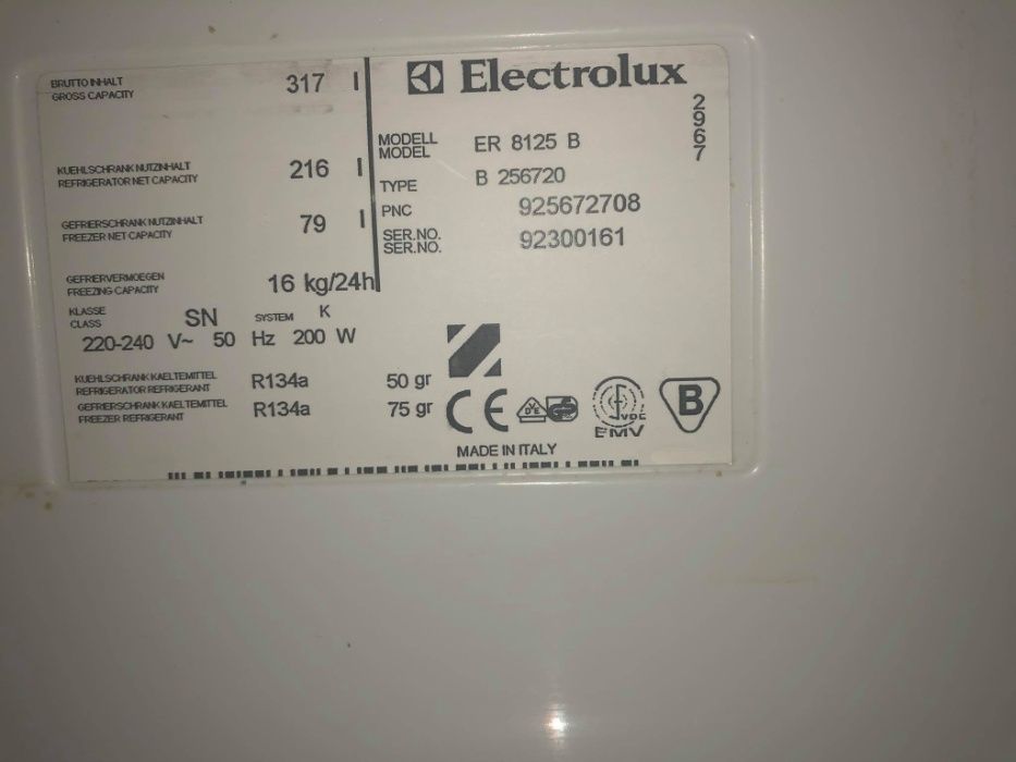 Sprzedam półki lodówki elektrolux