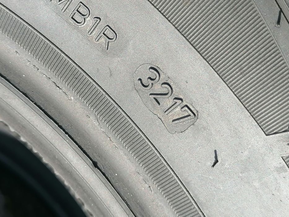215/65R16 98H Goodyear Ultragrip perfomance para Zima