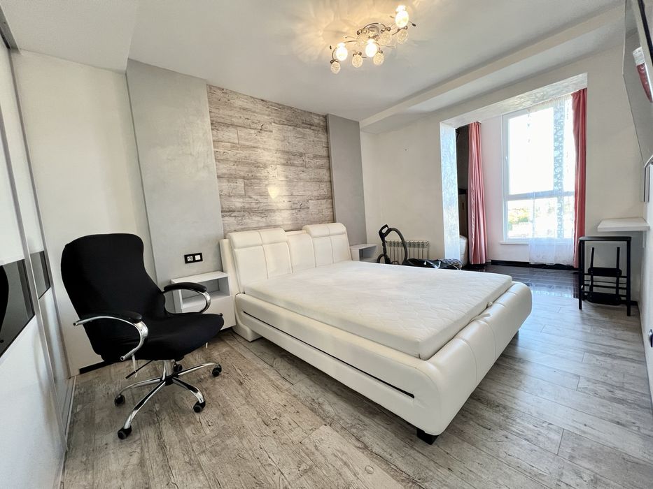 Оренда 3 кім з дизайнремонтом біля Епіцентру Арсену Стуса р-н Каскад