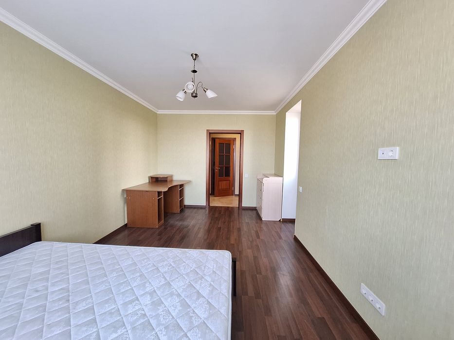 3-кімнатна 108 м УКОМПЛЕКТОВАНА меблями та технікою на К.шляху 1Д