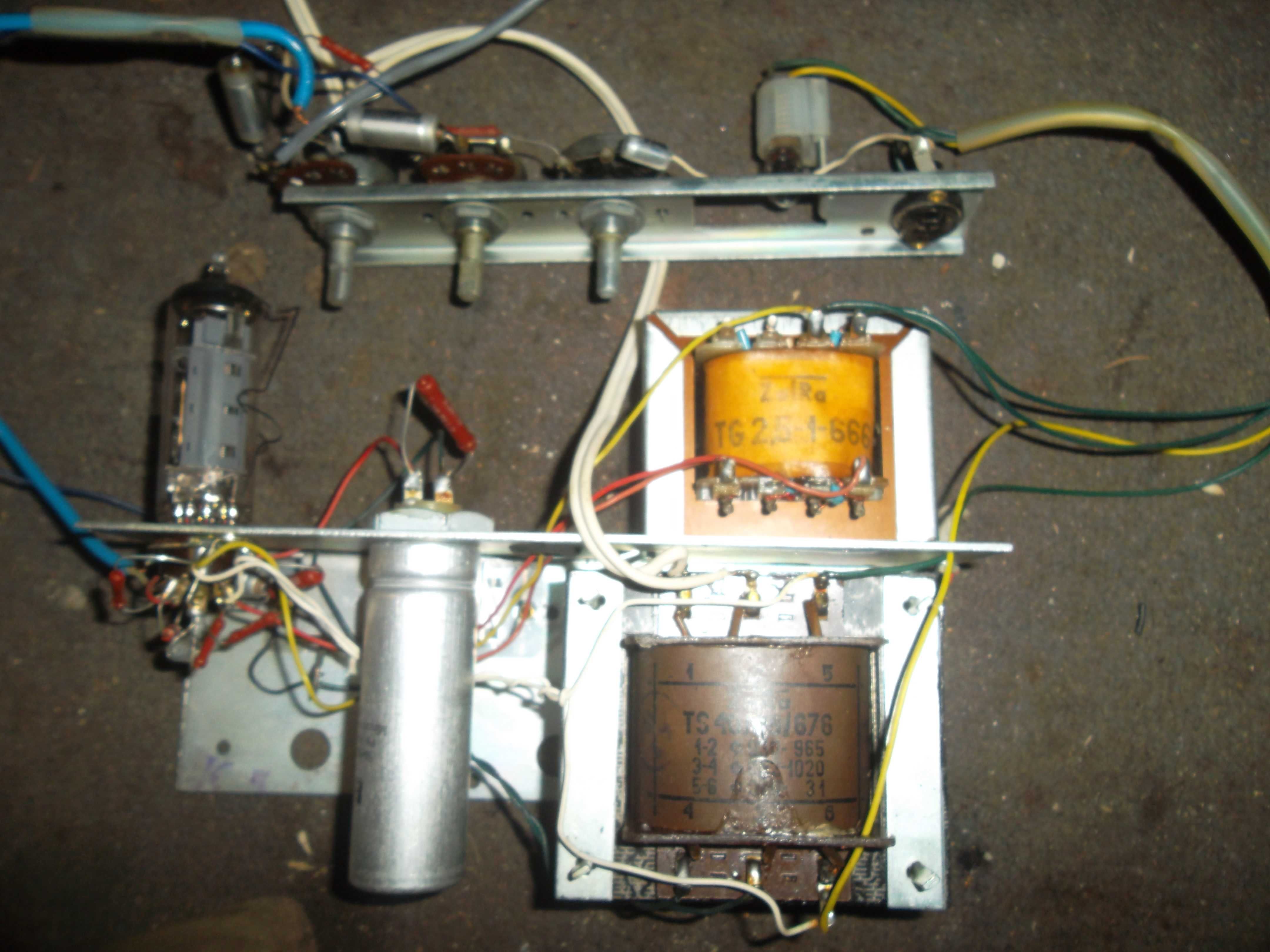 Wzmacniacz lampowy ECL-86