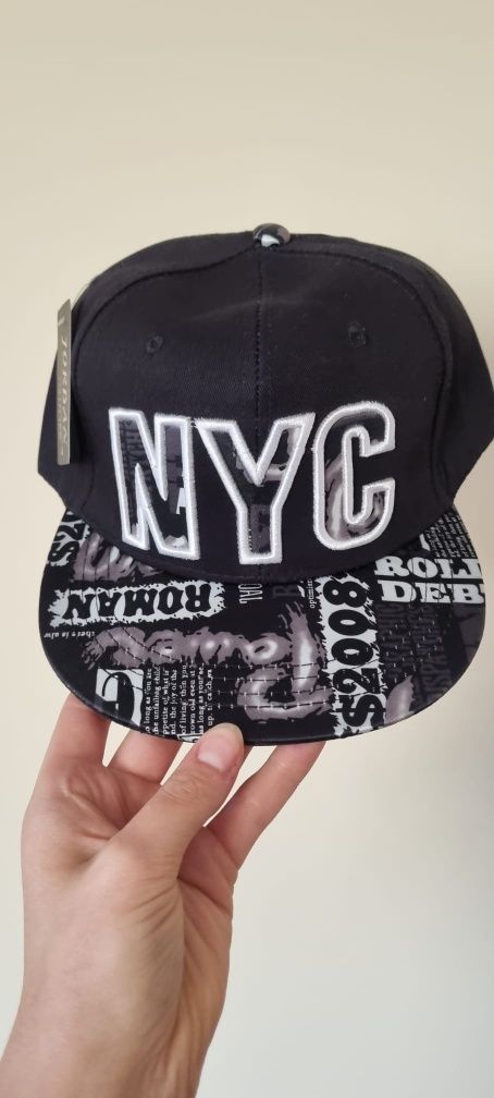 Czapka" NYC"z prostym daszkiem czarna