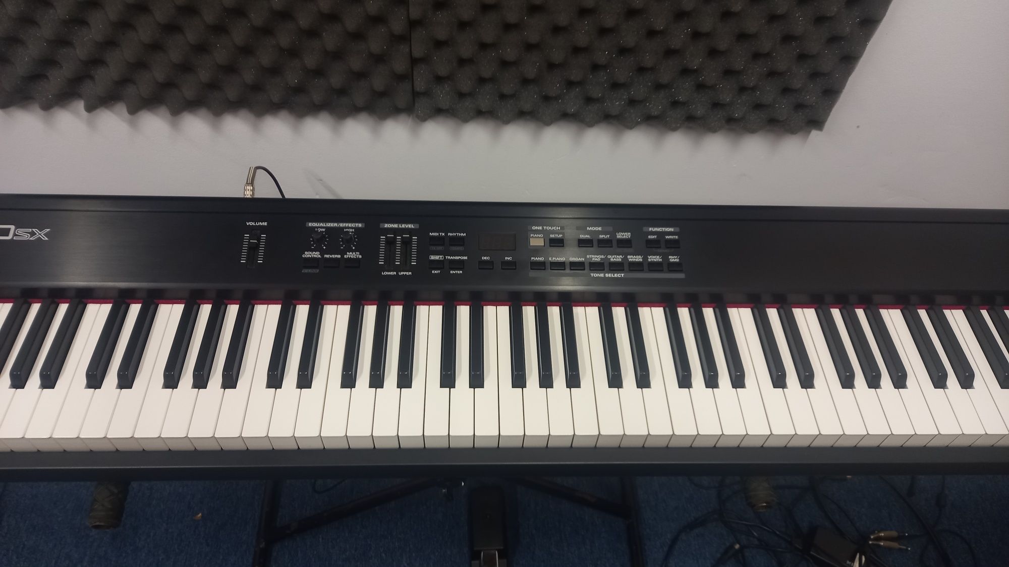 Roland RD-300sx + case