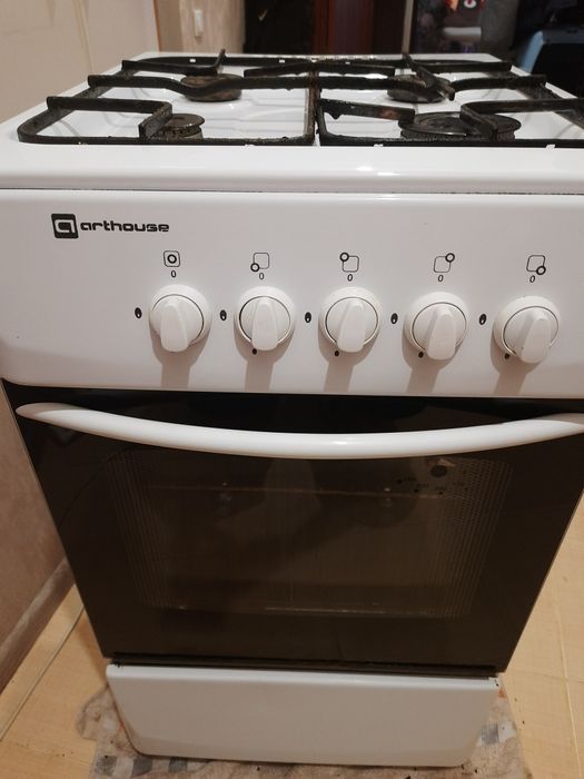Продам газовую плиту Arthouse