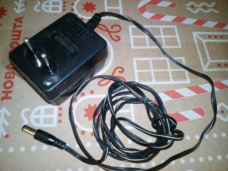 адаптер AC/DC переменного тока для ТВ-игр 10V 500mA
