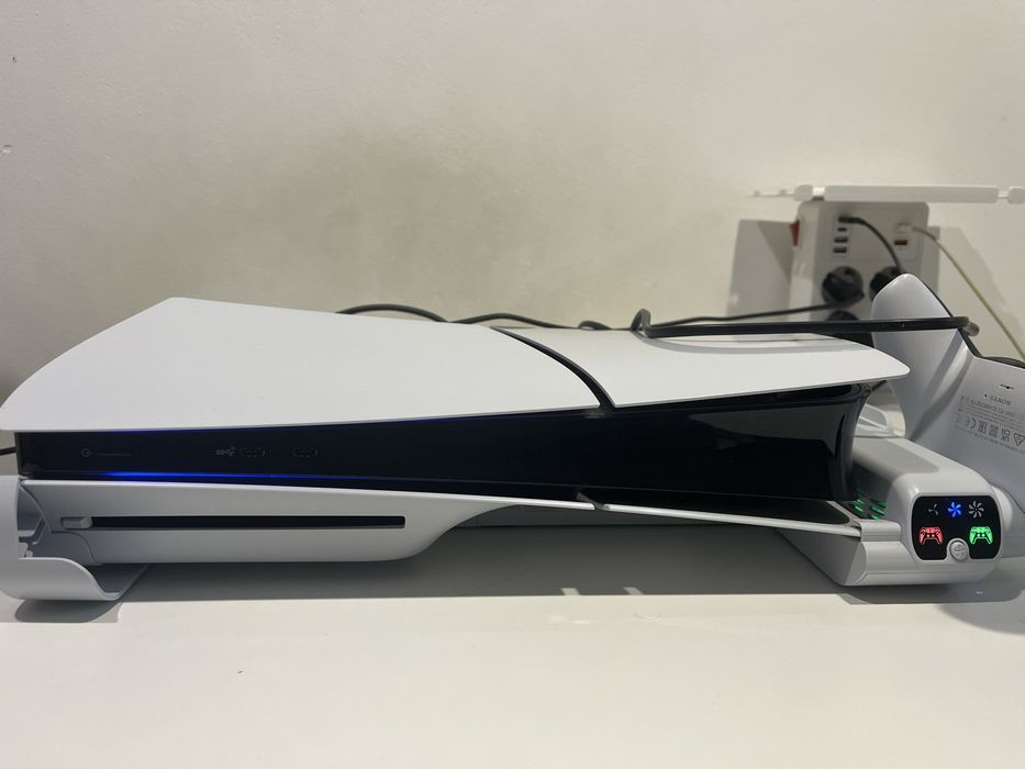 Playstation 5 SLIM 1TB + 1 pad + podstawka chłodząca