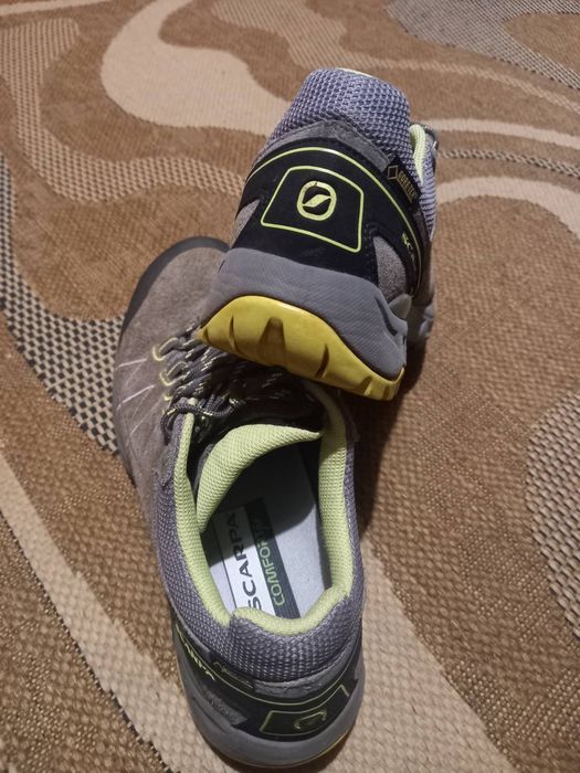 Кросівки бренду Scarpa