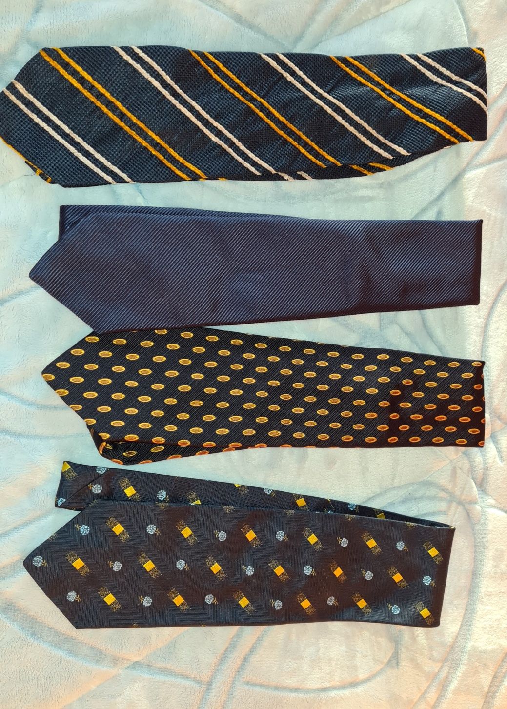 Conjunto de gravatas.