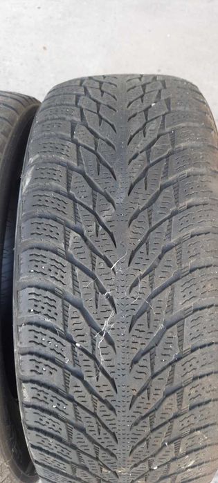 Nokian 215/60 R16 hakapelita