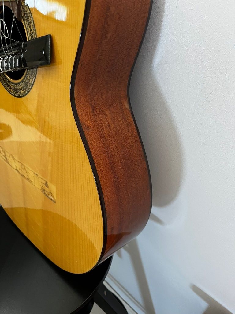 Guitarra acústica