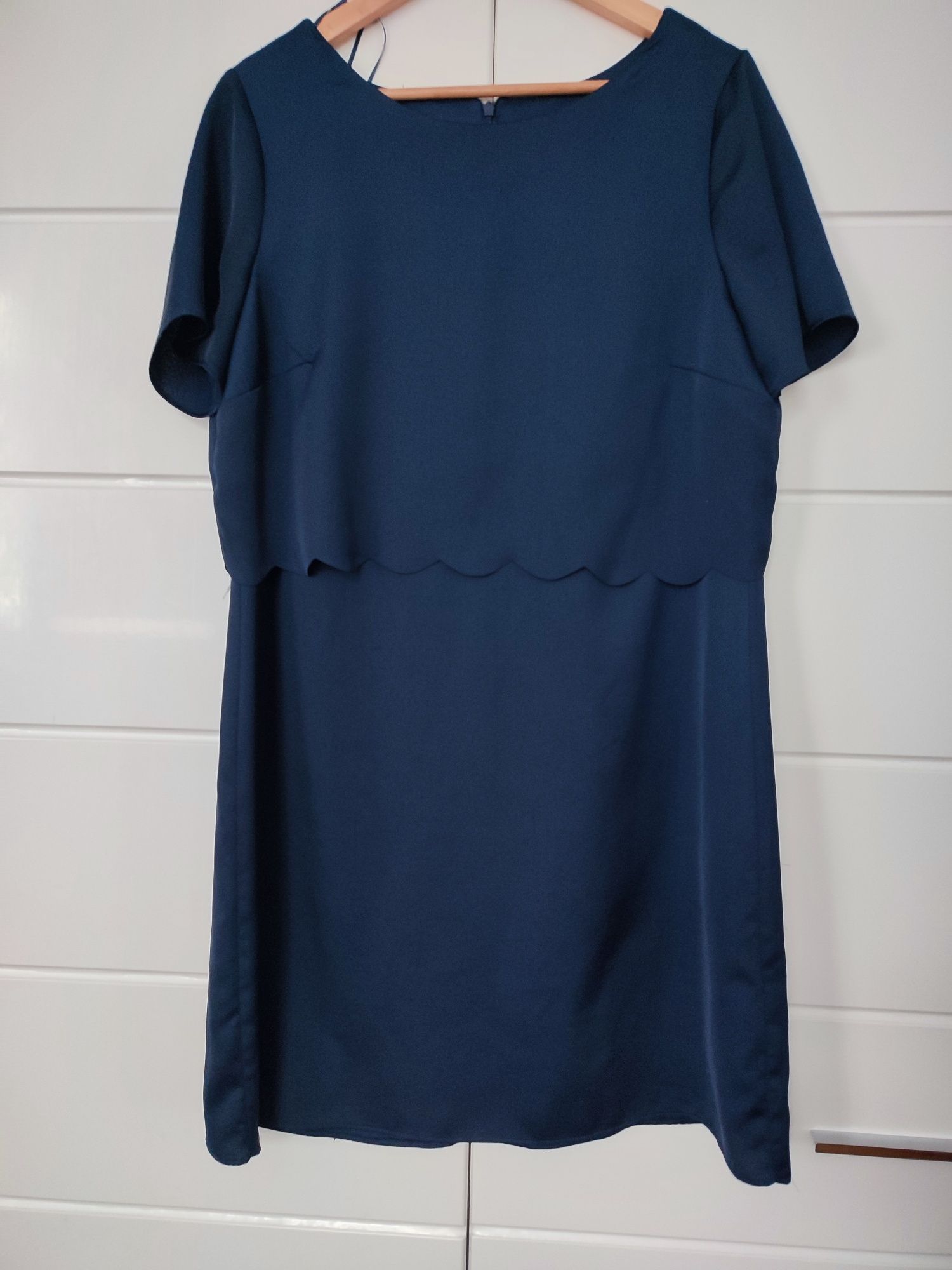 Granatowa sukienka rozmiar 44 F&F