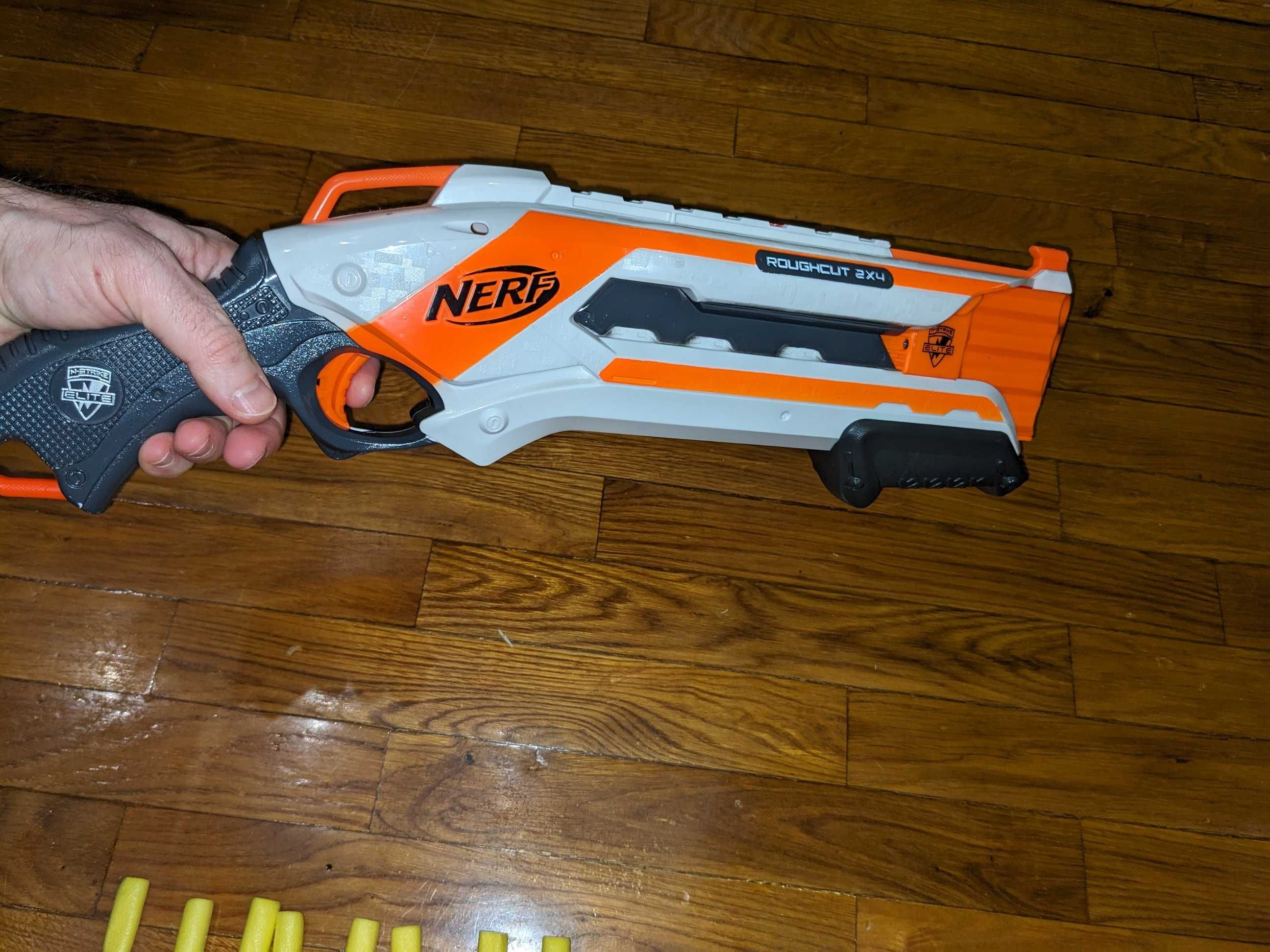 Бластер Nerf Elite Roughcut 2x4 в ідеальному стані з патронами 8шт