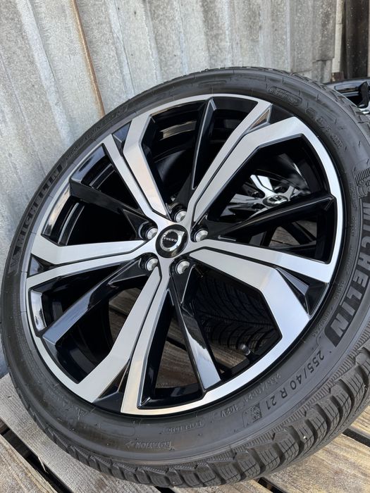 Диски 5/108r21 резина 255/40r21 original Volvo