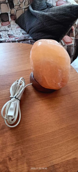 Używane lampy nocne solarne do sypialni