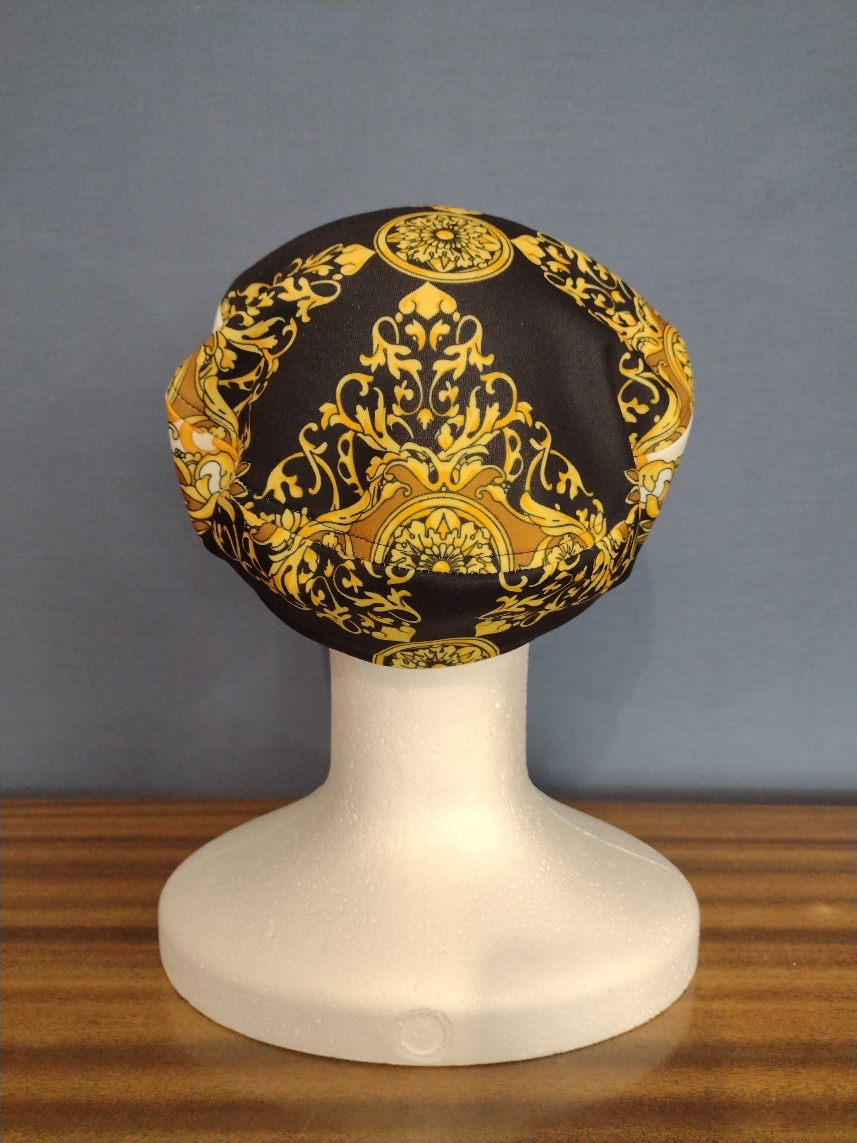 A la Versace - beret hand made