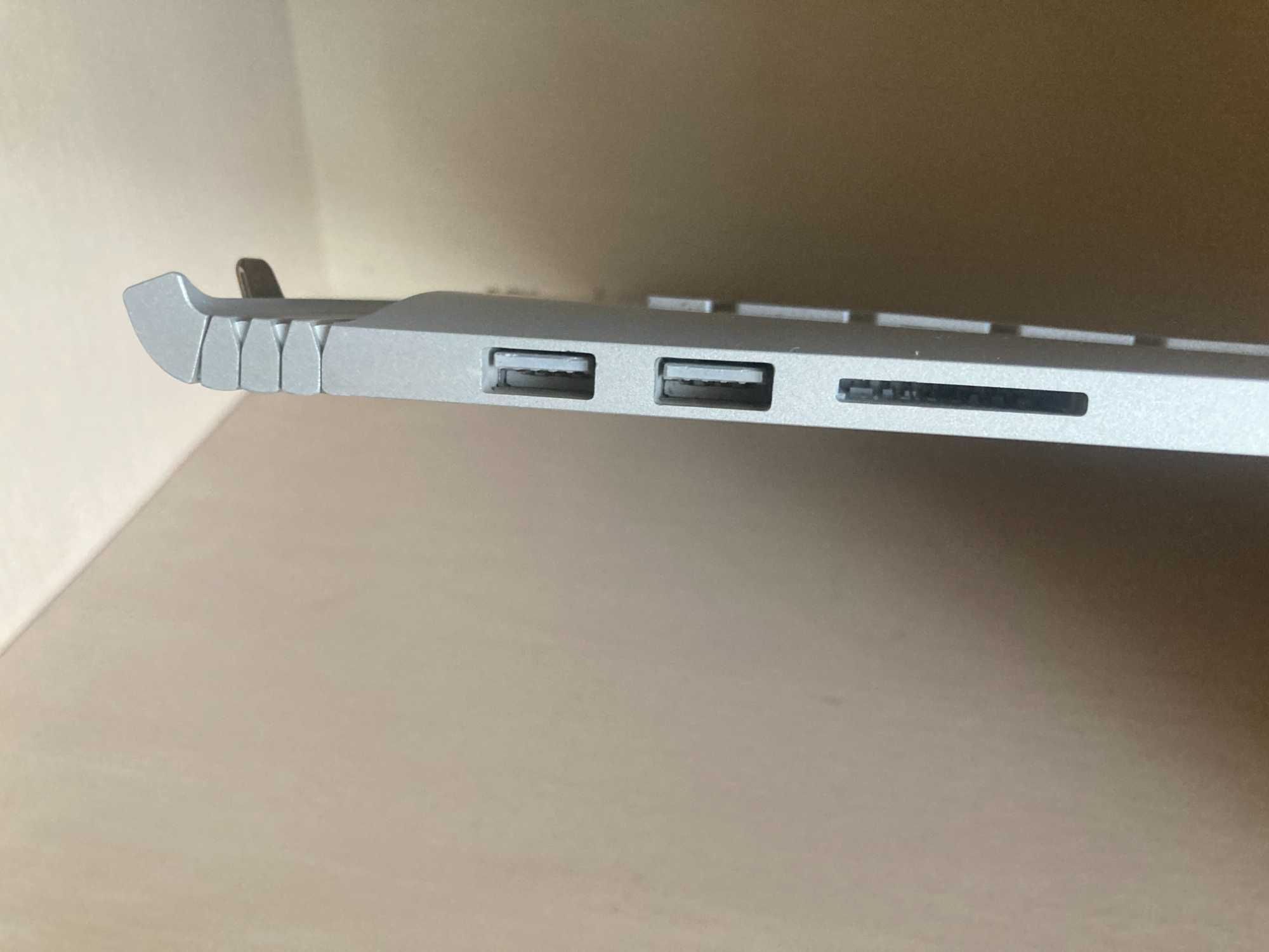 Планшетный компьютер Microsoft Surface Book 2 15 IPS i7/16GB/512GB SSD