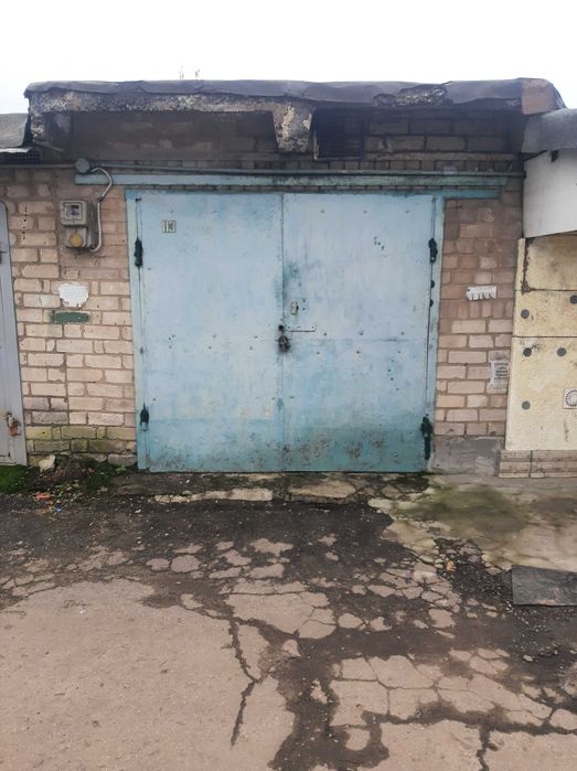 Продам Гараж 8×3