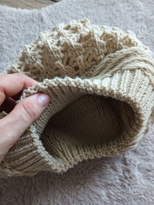 Beret modny handmade beżowy nowy