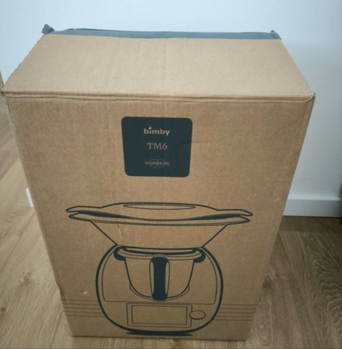 Bimby Nova Tm6 na caixa