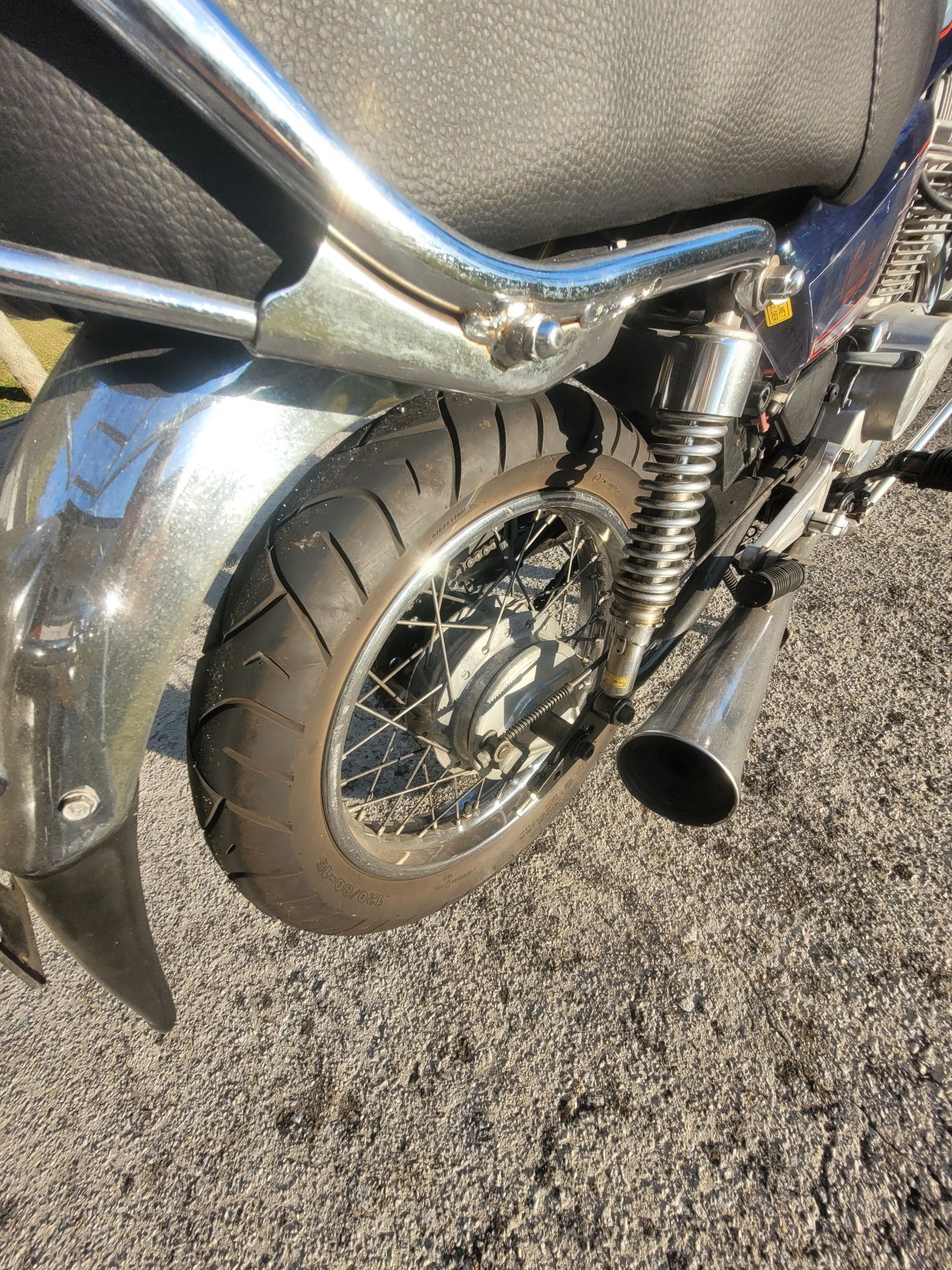 Honda Custom CM125