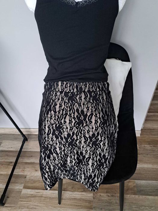 Spódnica koronkowa Amisu r.M