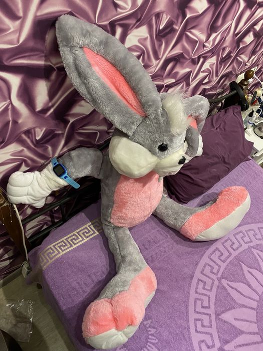 М’яка іграшка зайчик 1.3 метра на 0,6м