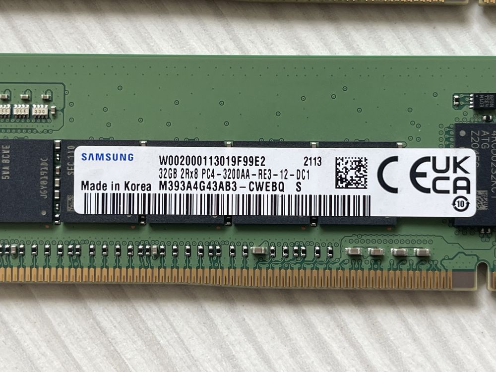 Модуль памʼяті для серверів samsung 32 GB 2R*8 PC4