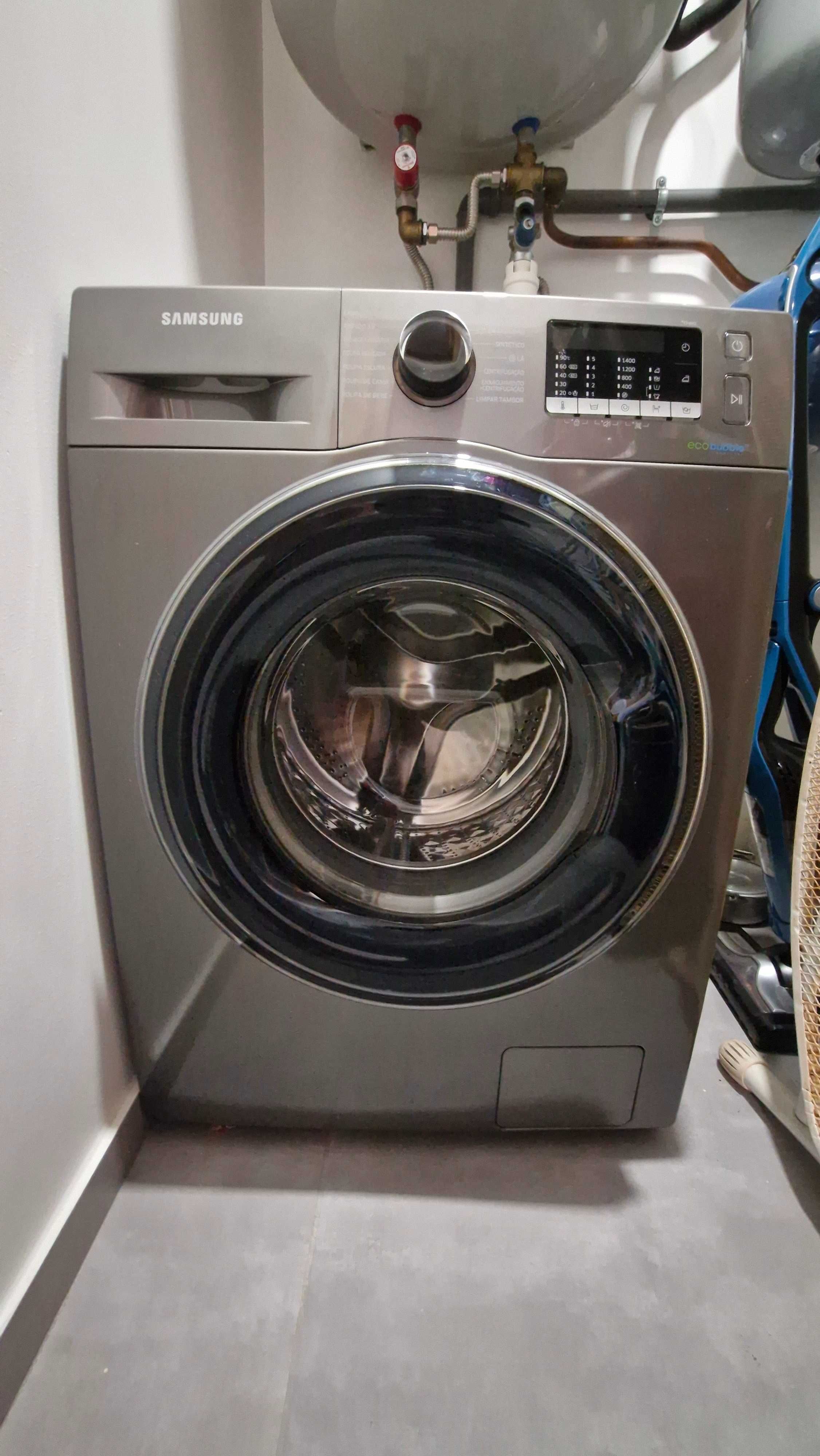 Máquina de lavar a roupa Samsung