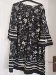 Vestido florido. Tecido ligeiro