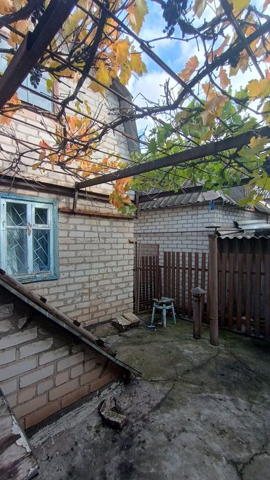 Будинок на вул Пилипа Орлика (район Пісочної)