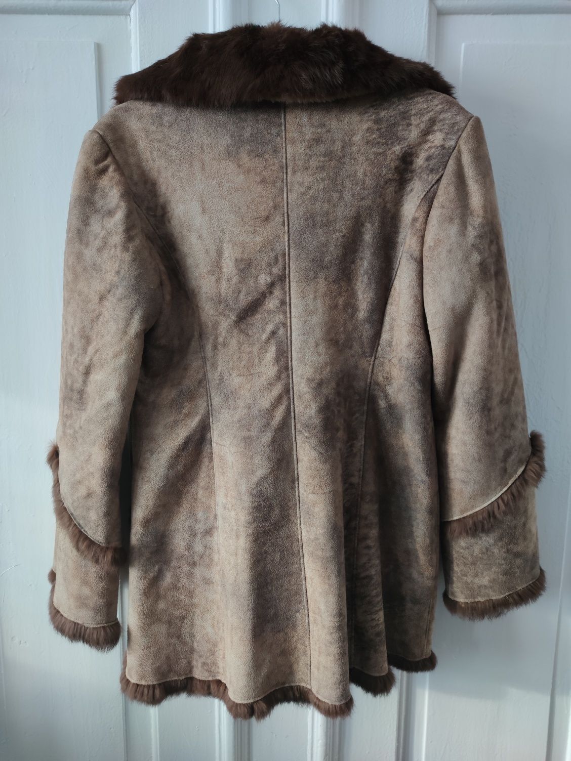 Damski płaszcz, futro sztuczne kożuszek roz XL efektowne